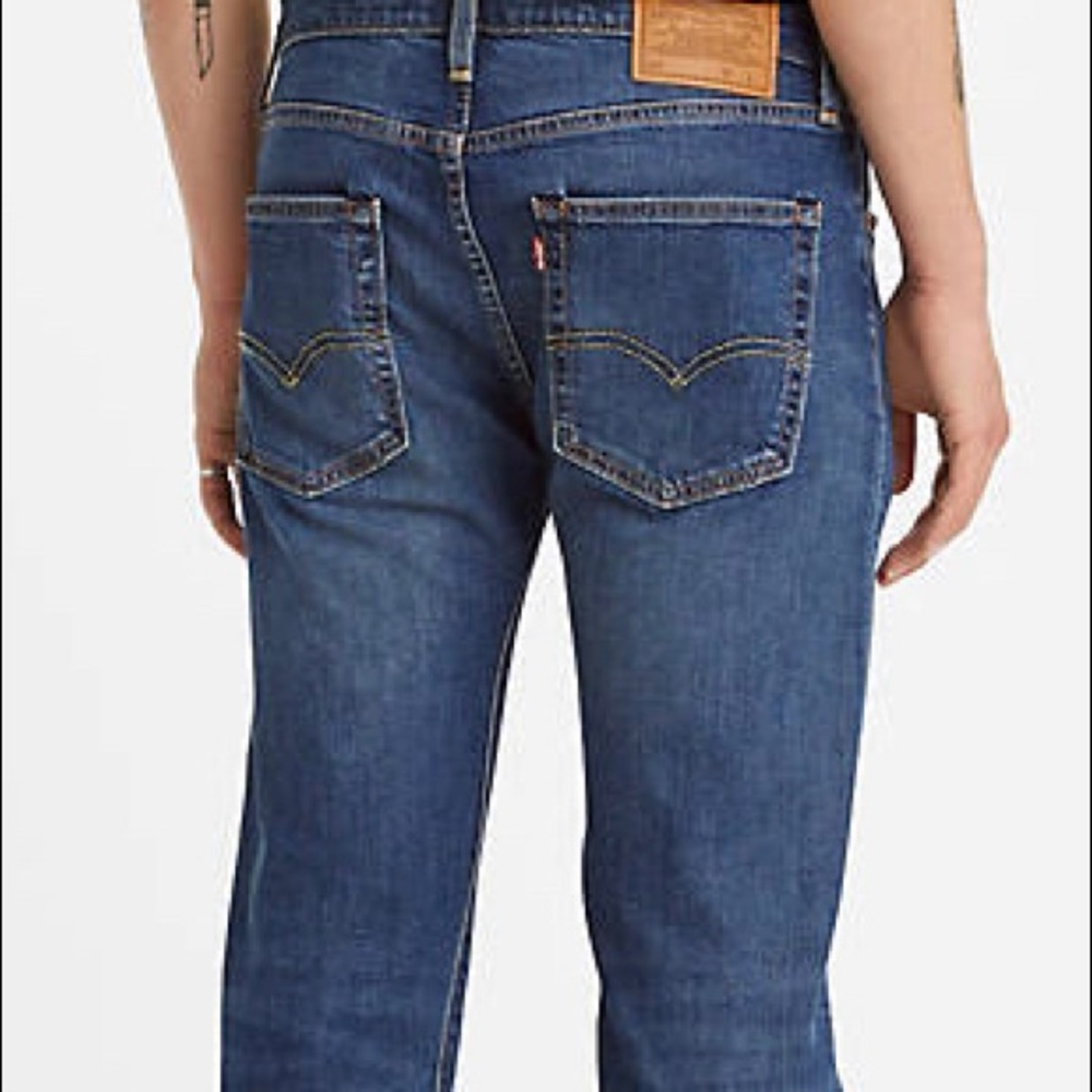 Levi’s 512 SLIM TAPER FIT MEN'S JEANS 32W 34L Dark Wash, worn and torn look